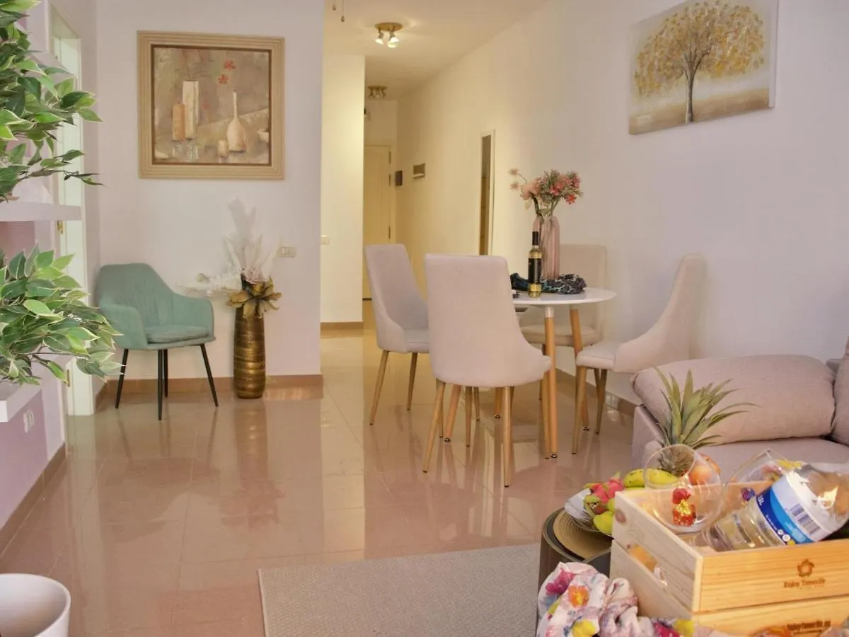 Duque Beachside Elegance 아데제 스페인